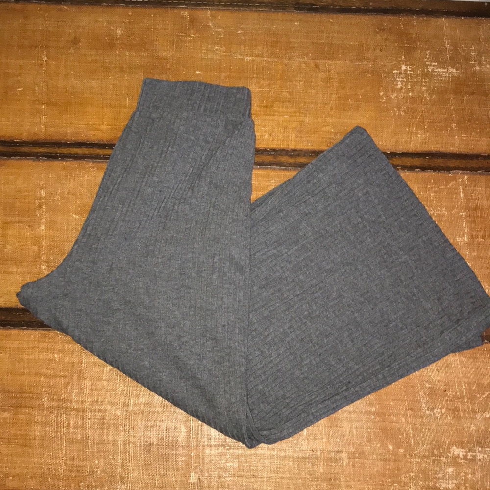 New Vintage/ Retro Capri wide legged pleaded pants